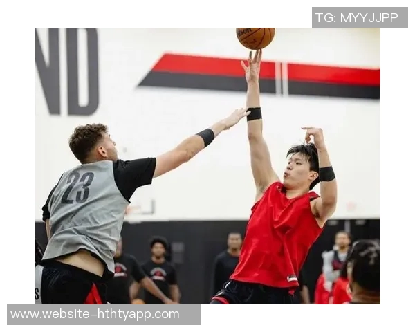 克林根防守能力超越杨瀚森杨需提升干扰对手的技巧