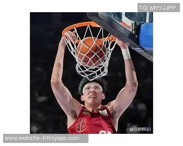 周琦上半场表现抢眼三投全中贡献6分2篮板2助攻并送出3记大帽